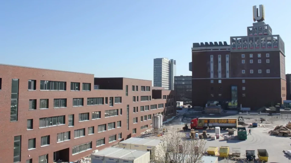 Visokabau Bau GmbH, BV Dortmunder U-Turm, Robert Bosch Berufskolleg, Innenputz